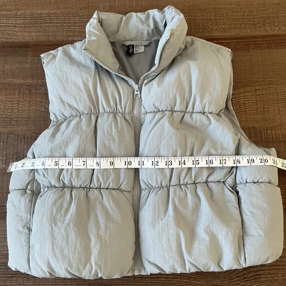 H&M Light Gray Cropped Jacket Vest Women’s Medium - Picture 2 of 10
